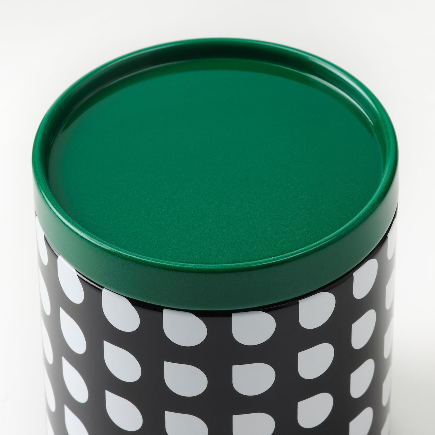 pluggland-storage-tin-with-lid-set-of-3-mixed-patterns__1075464_pe856622_s5